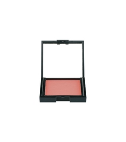 Compact blush vitamin E